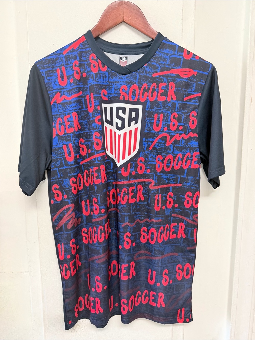 USA Soccer men’s jersey Graphic Short Sleeve Blue, Red size M new y2k